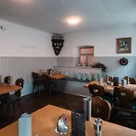 Konukevi Und Weingasthof Schwarzer Adler
