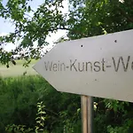 Und Weingasthof Schwarzer Adler 3* Wiesenbronn