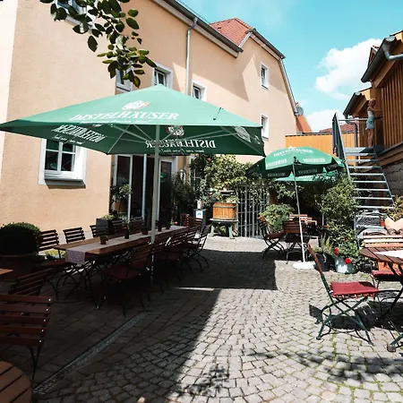 Penzion Und Weingasthof Schwarzer Adler