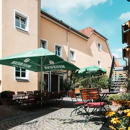 Und Weingasthof Schwarzer Adler Wiesenbronn