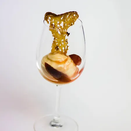 Und Weingasthof Schwarzer Adler 3*
